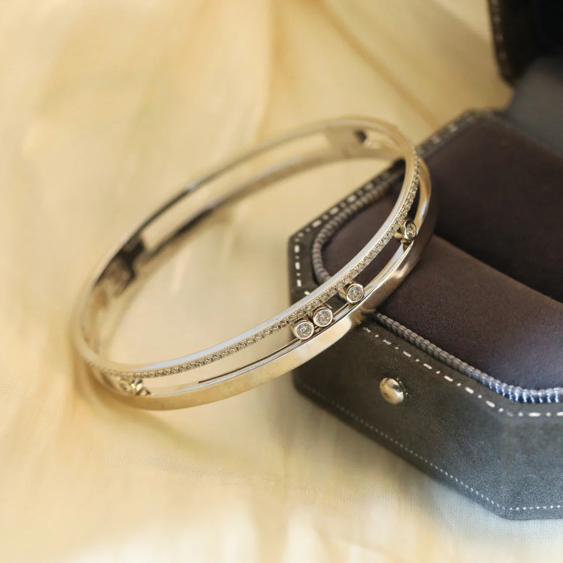 [Luxery]Move Romane Diamond Bangle Bracelet