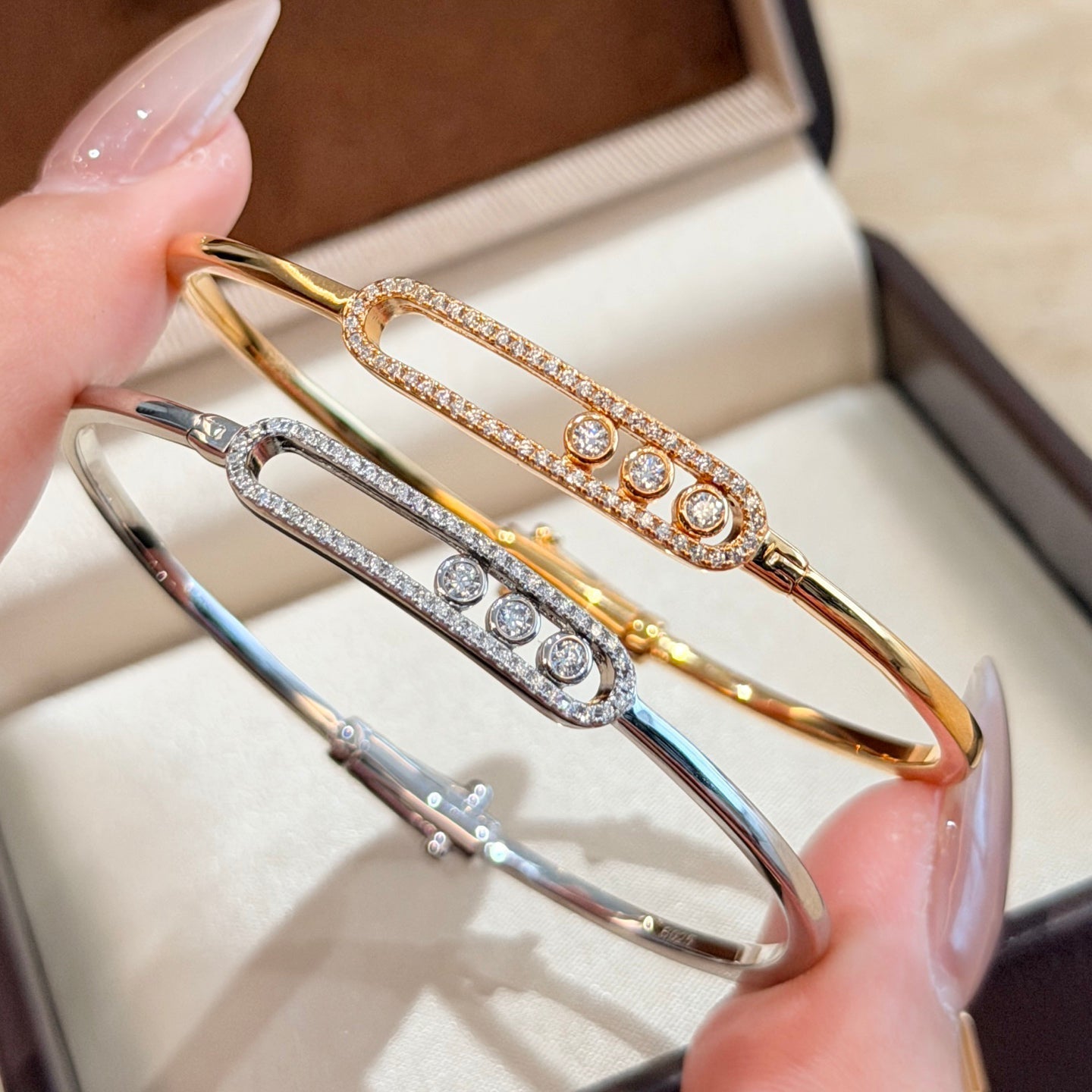 [Luxery]Move Pavé Diamond Bangle Bracelet M