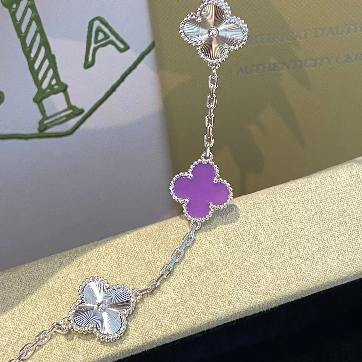 [Luxery] CLOVER 5 MOTIF VIOLET BRACELET COLLECTION