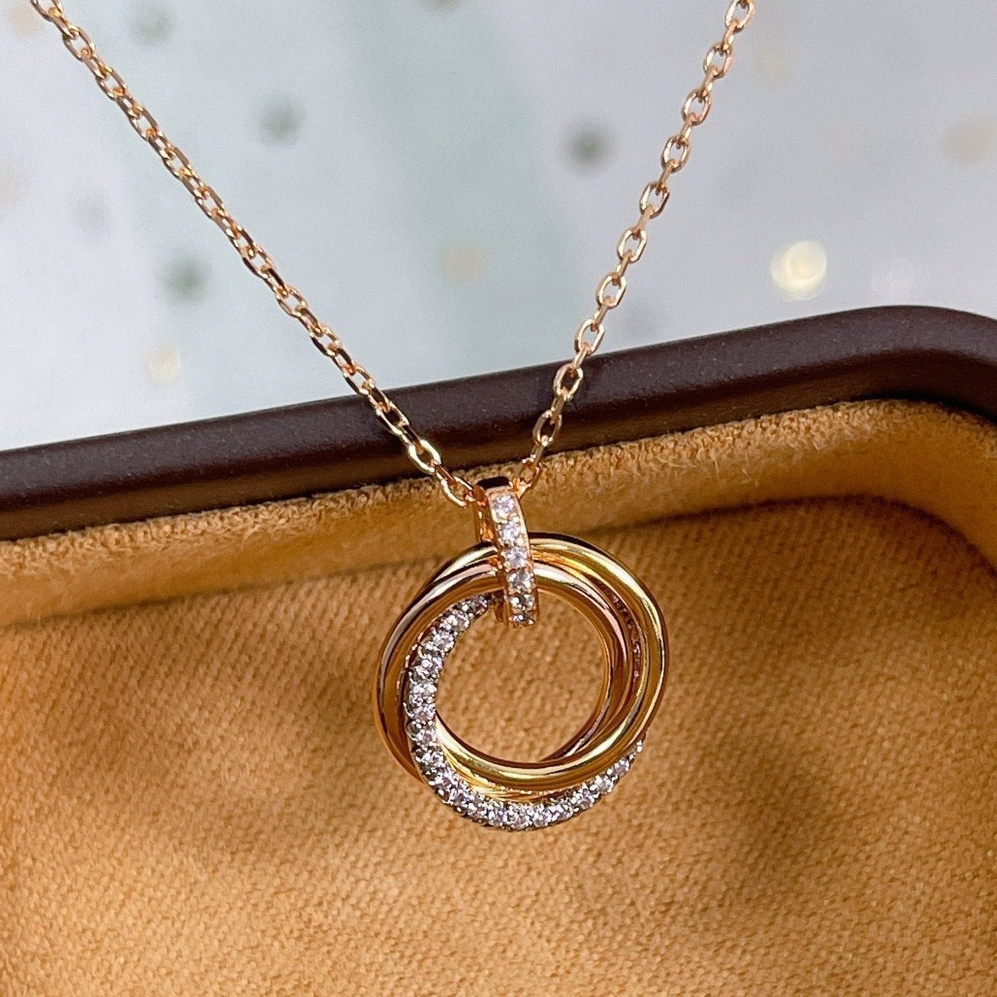 [Luxery]TRINITY NECKLACE SILVER GOLD PINK GOLD DIAMONDS