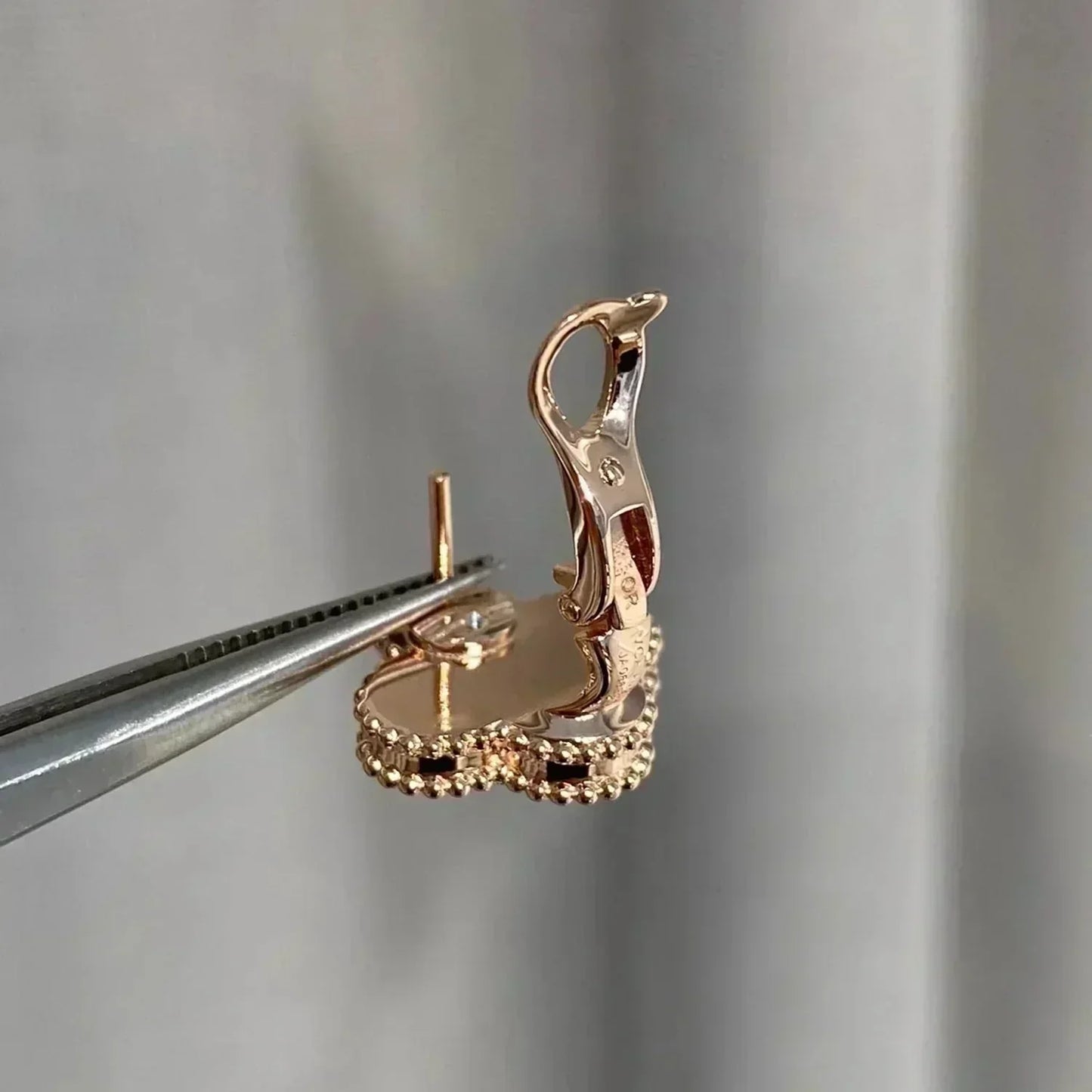 [Luxery]CLOVER MEDIUM 1 MOTIFS  PINK MOP DIAMOND EARRINGS
