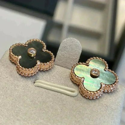 [Luxery]CLOVER MEDIUM 1 MOTIFS GRAY MOP  DIAMOND EARRINGS