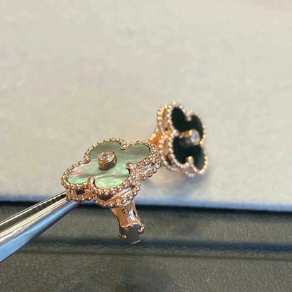 [Luxery]CLOVER MEDIUM 1 MOTIFS GRAY MOP  DIAMOND EARRINGS