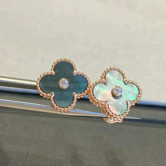 [Luxery]CLOVER MEDIUM 1 MOTIFS GRAY MOP  DIAMOND EARRINGS
