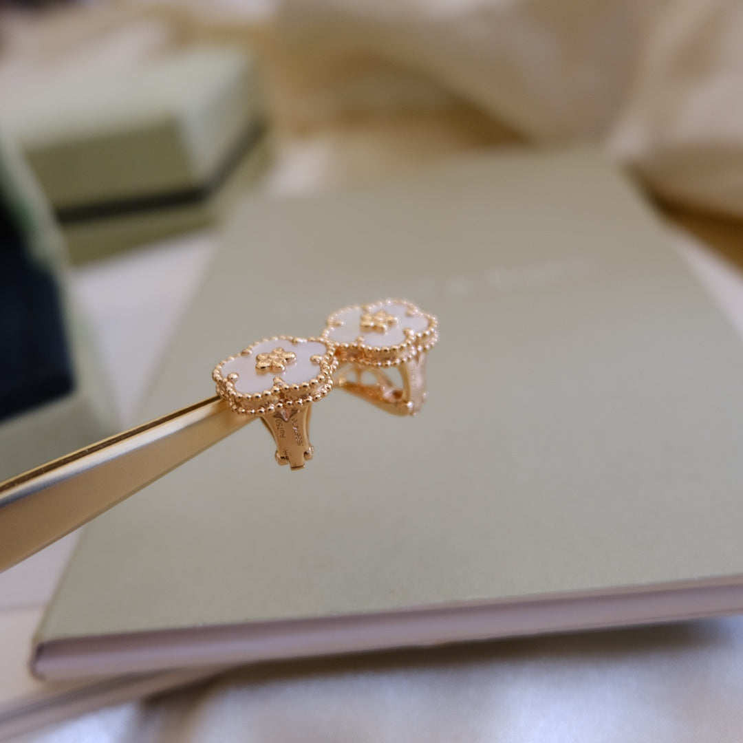 [Luxery]LUCKY PINK GOLD WHITE MOP EARRINGS