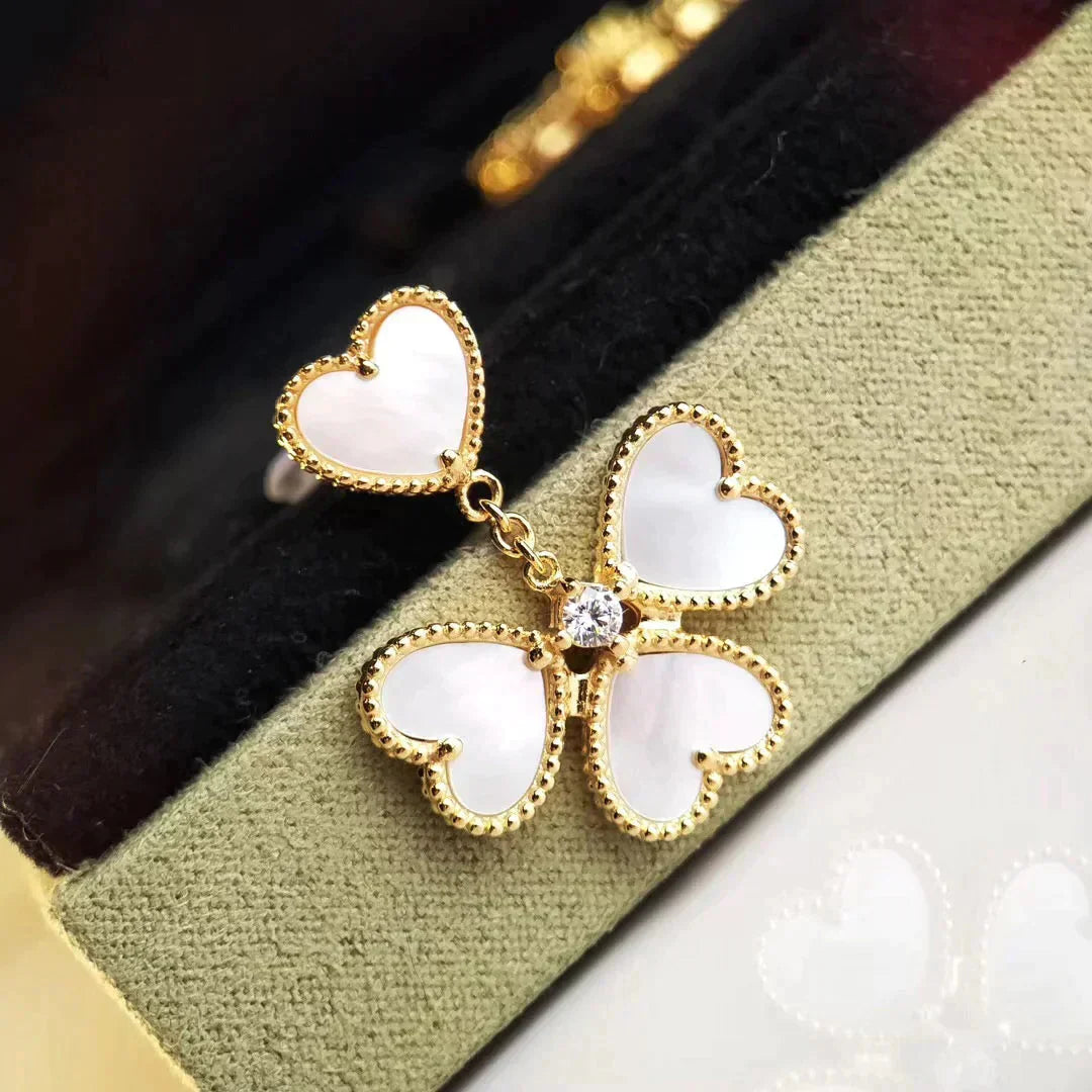 [Luxery]CLOVER SWEET WHITE MOP EARRINGS