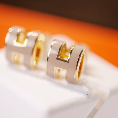 [Luxery]MINI POP H GOLD EARRINGS GREY