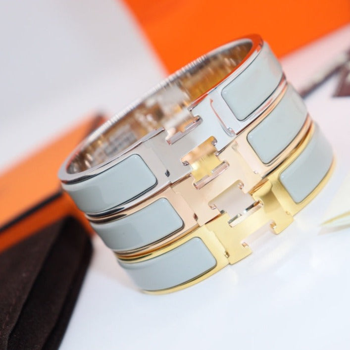 [Luxery]H LIGHT BLUE BRACELET