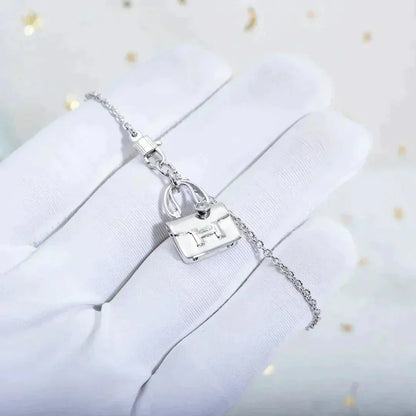[Luxery]AMULETTE PEDANT SILVER NECKLACE