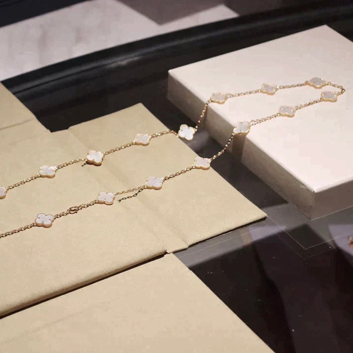 [Luxery]CLOVER 20 MOTIFS WHITE MOP NECKLACE