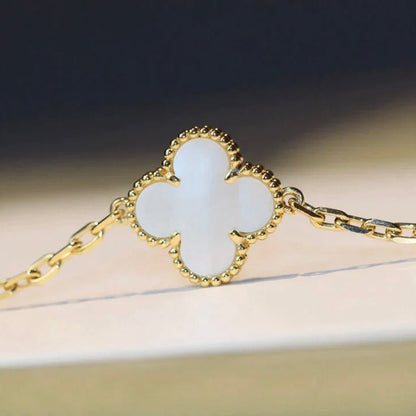 [Luxery]CLOVER 20 MOTIFS WHITE MOP NECKLACE