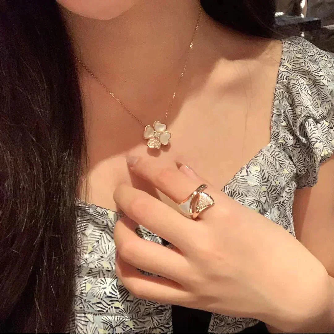 [Luxery]CLOVER MOP DIAMOND ROSE GOLD NECKLACE