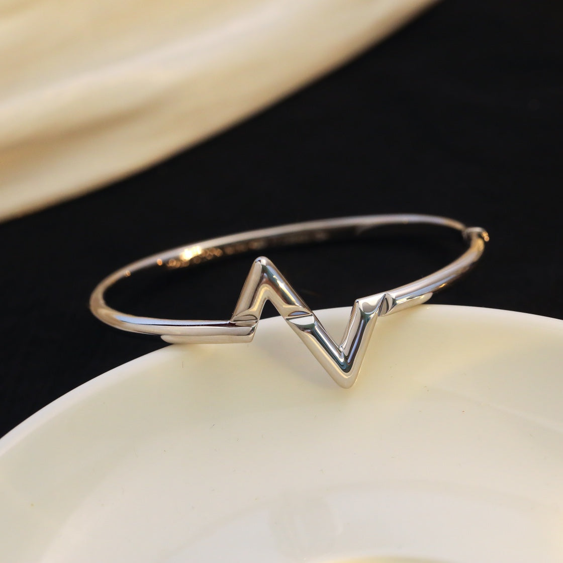 [Luxery]VOLTE UPSITE DOWN BRACELET