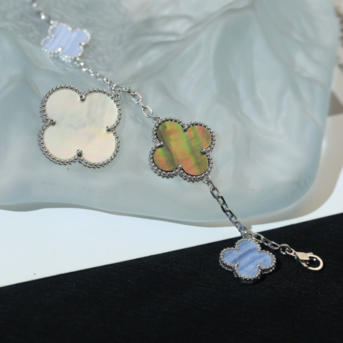 [Luxery]CLOVER BRACELET 5 MOTIFS MOP CHALCEDONY SILVER