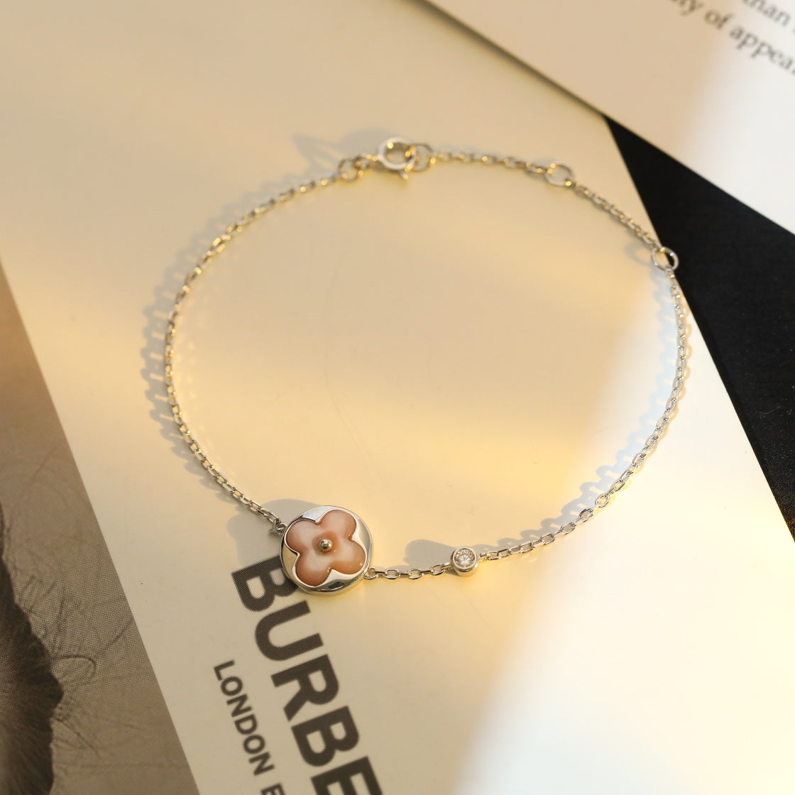 [Luxery]SUN MOTIF PINK MOP SILVER BRACELET