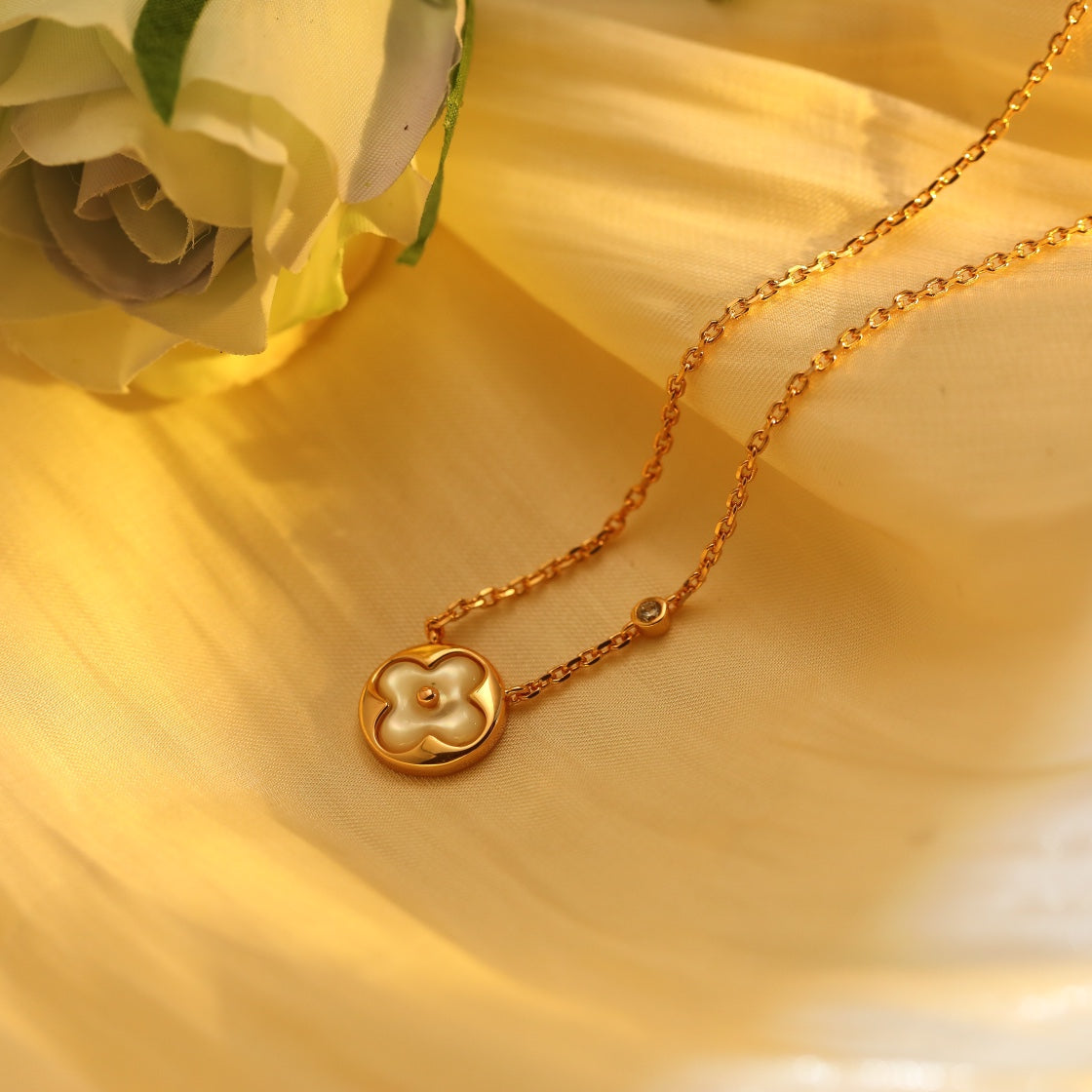 [Luxery]SUN PEDANT PINK GOLD 1 DIAMOND NECKLACE