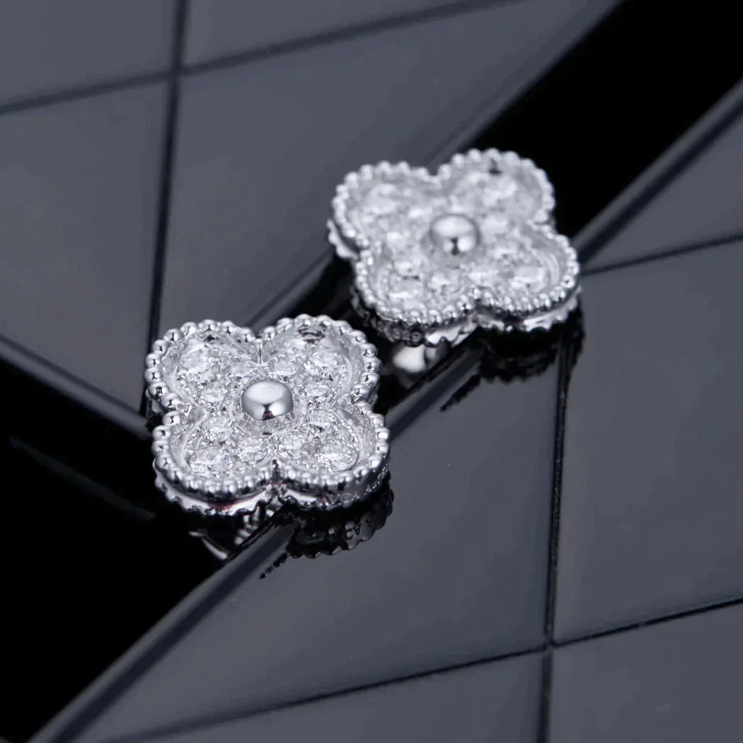 [Luxery]CLOVER 1 MOTIFS DIAMOND STUD EARRINGS SILVER