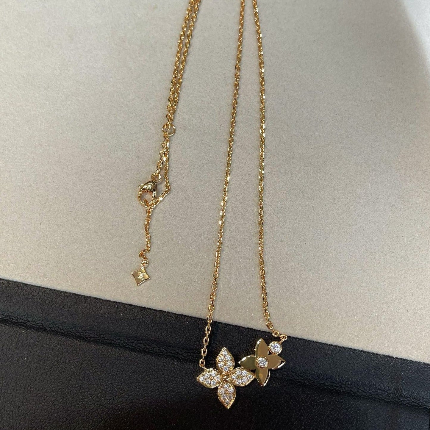 [Luxery]STAR BLOSSOM NECKLACE PINK GOLD DIAMONDS
