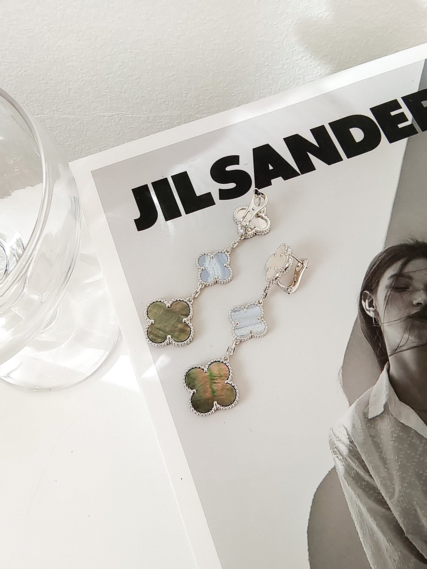 [Luxery]CLOVER 3 MOTIFS CHALCEDONY DARK MOP SILVER EARRINGS