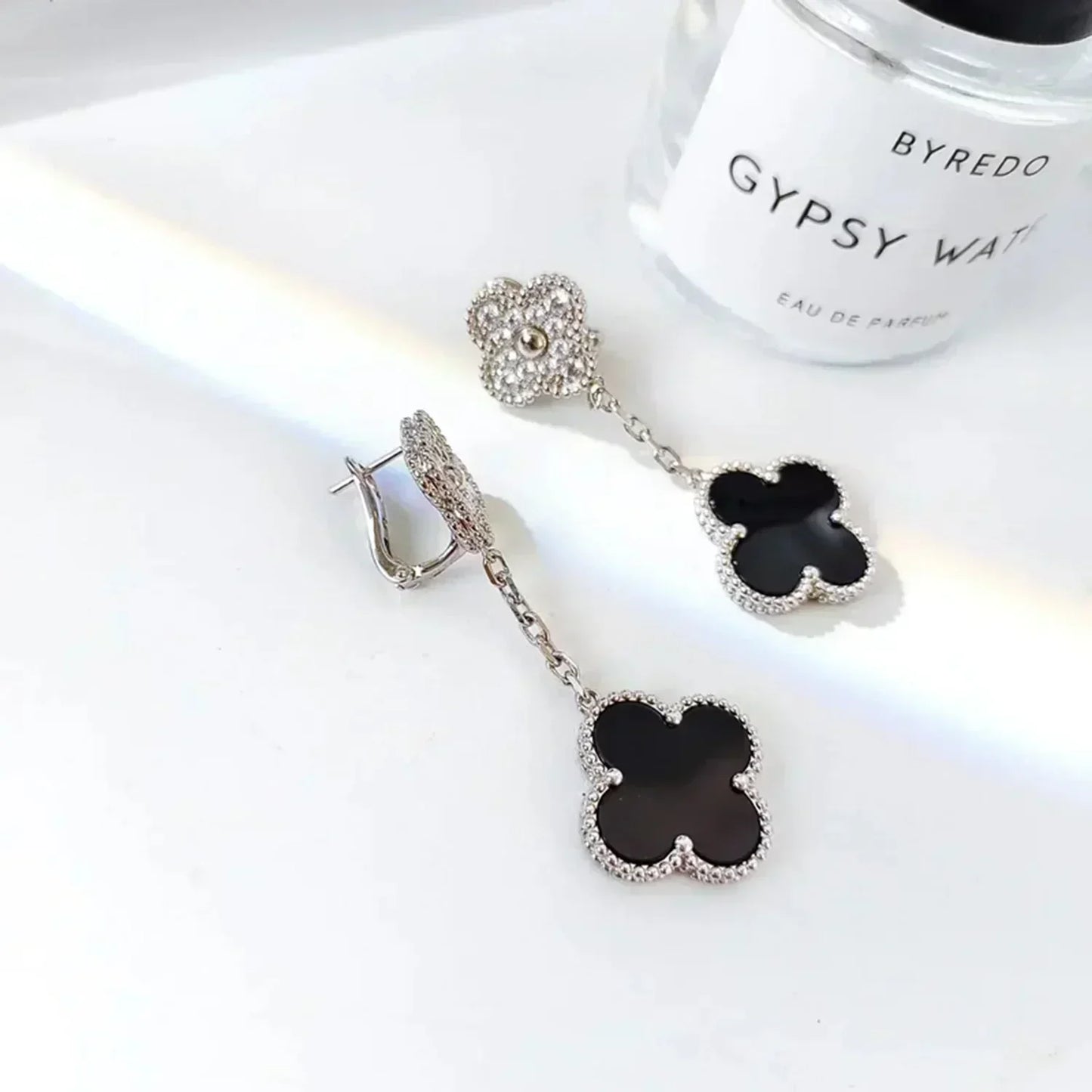 [Luxery]CLOVER 2 MOTIFS  DIAMOND ONYX EARRINGS SILVER