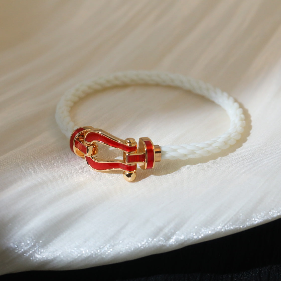 [Luxery]FORCE 10 WHITE TEXTILE DIAMOND PAVED