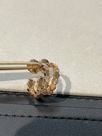 [Luxery]Hollow Design Four-Leaf Clover Flower Shape Ring