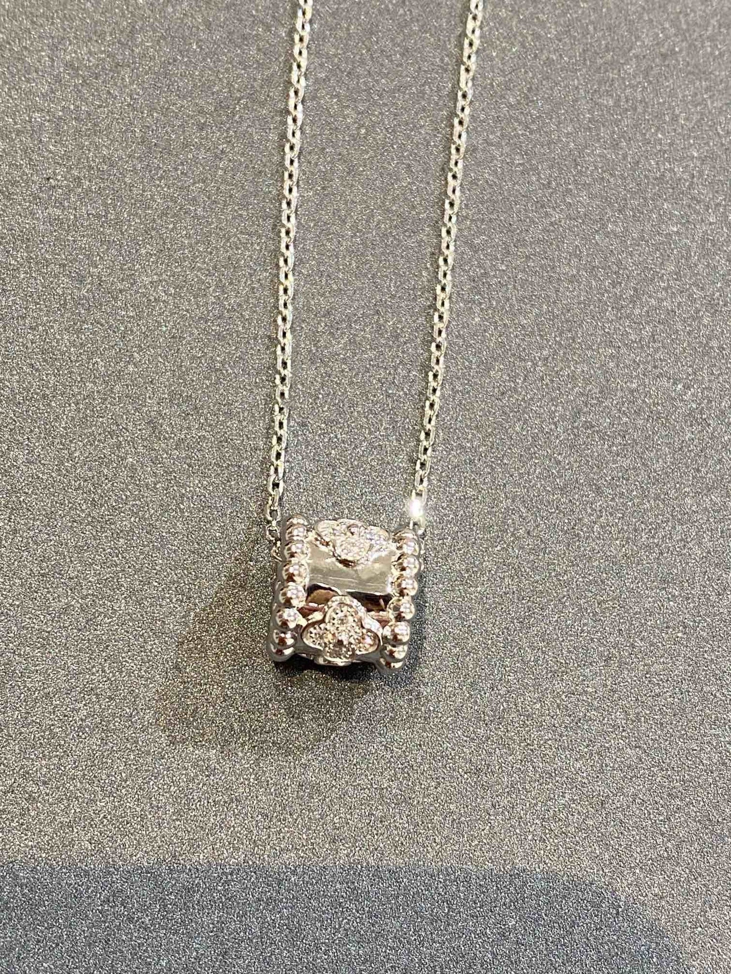 [Luxery]PERLEE PEDANT SIVLER DIAMOND NECKLACE