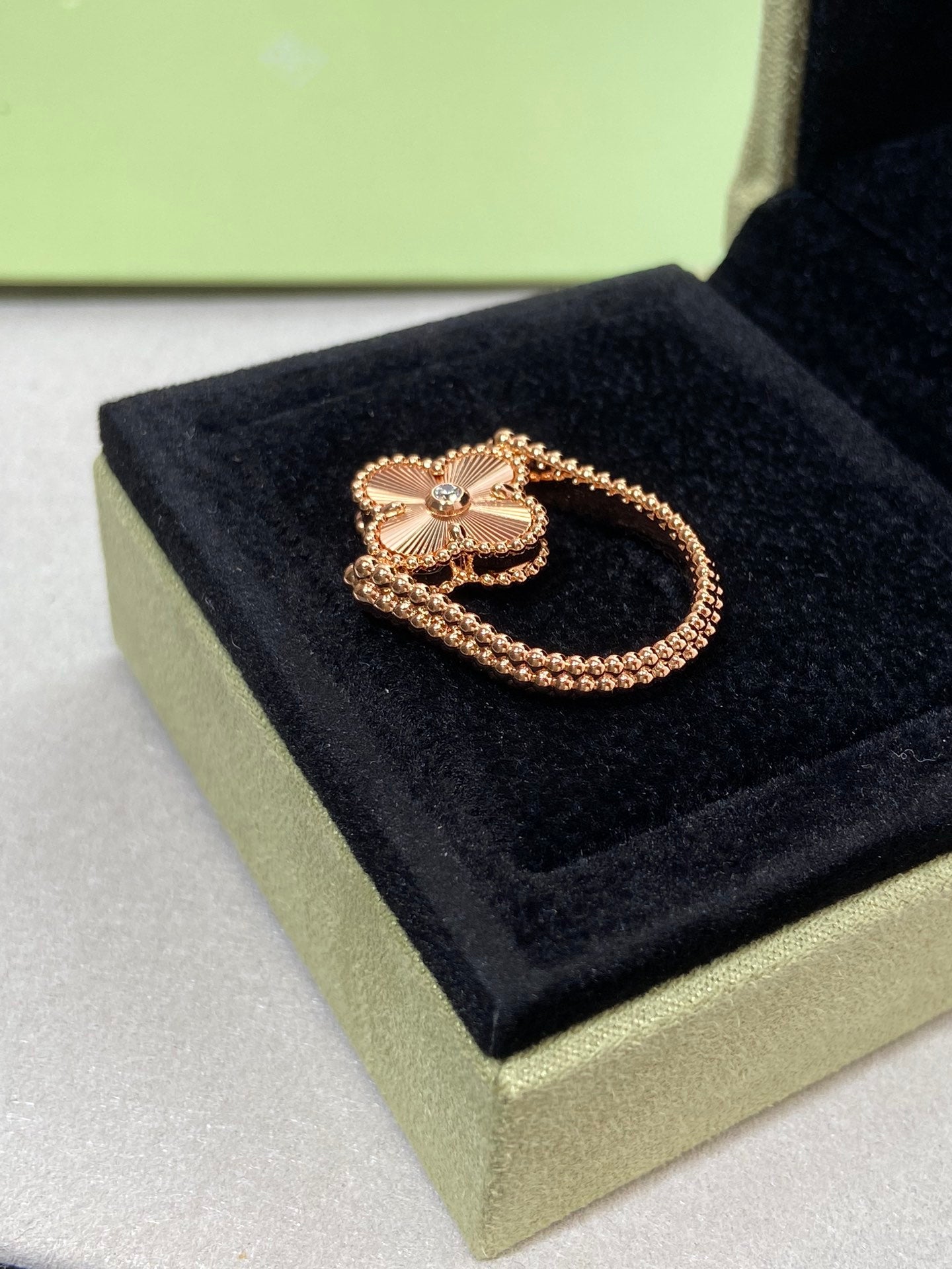 [Luxery]CLOVER RIVERSIBLE ROSE GOLD RING