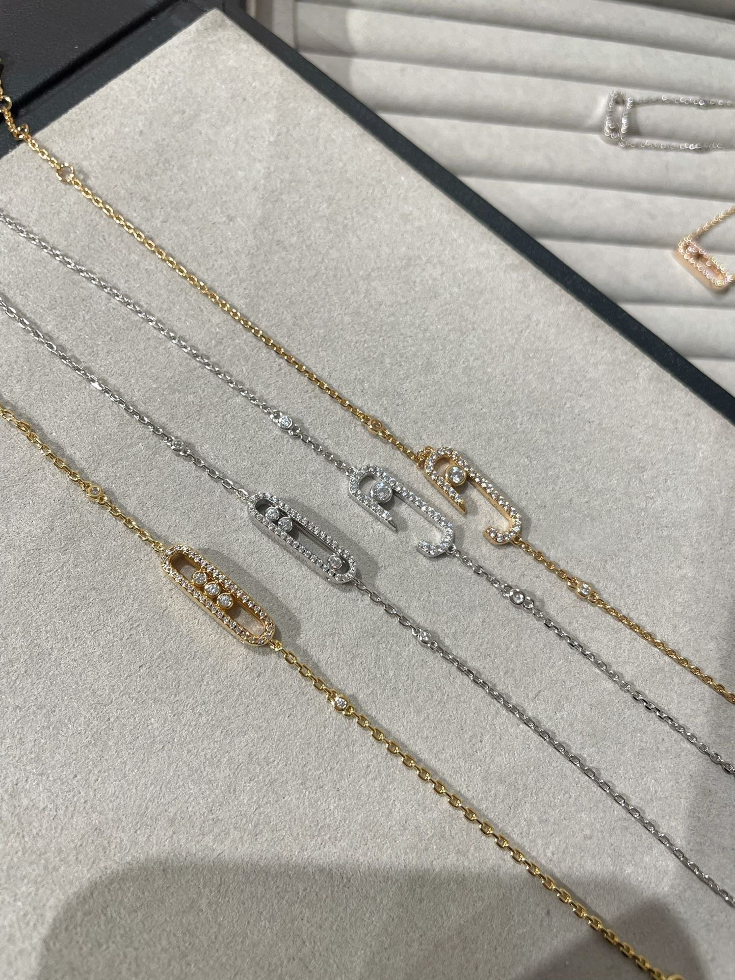 [Luxery]BABY MOVE DIAMOND BRACELET