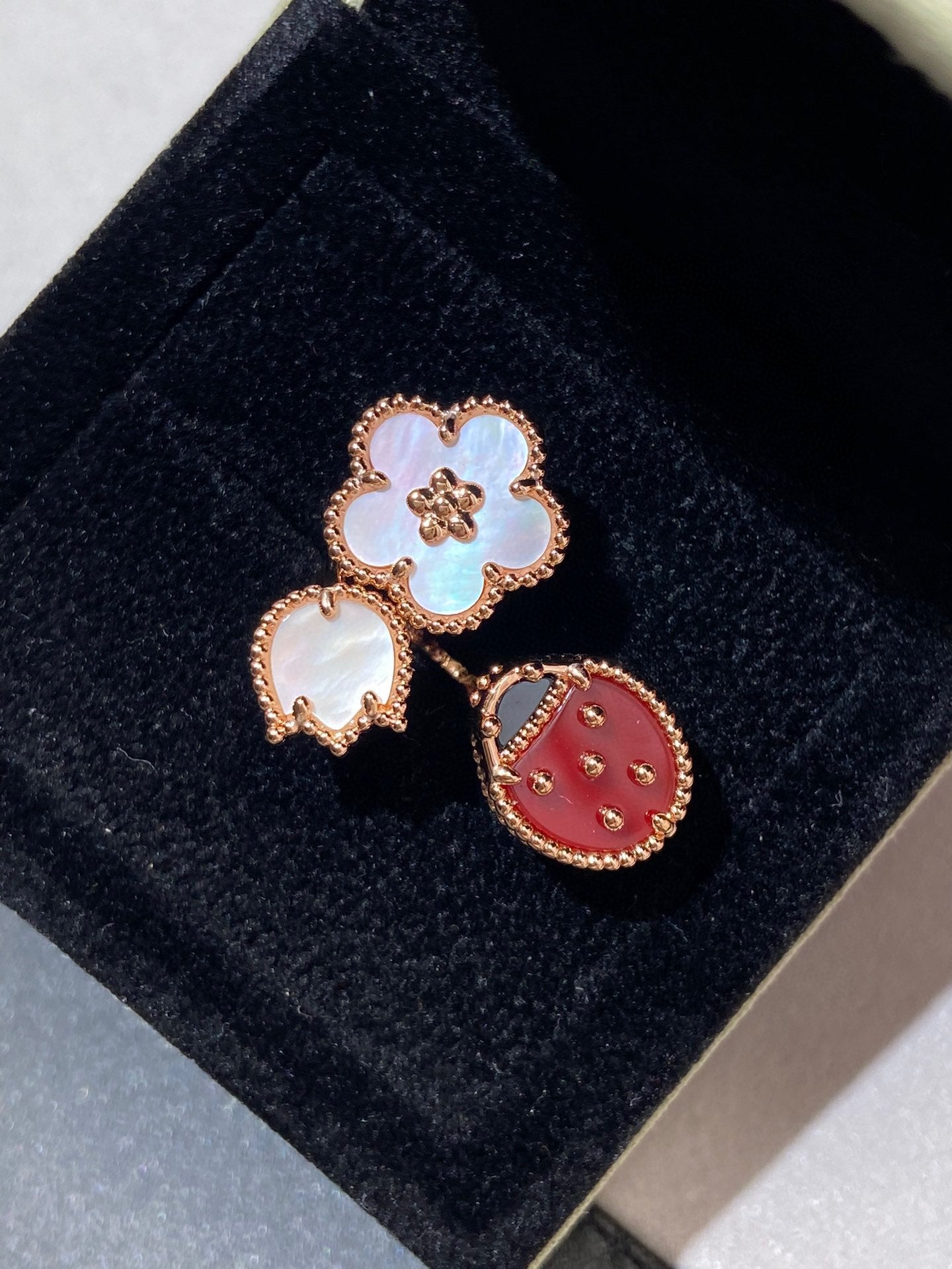 [Luxery]LUCKY 3 MOTIF ROSE GOLD RING