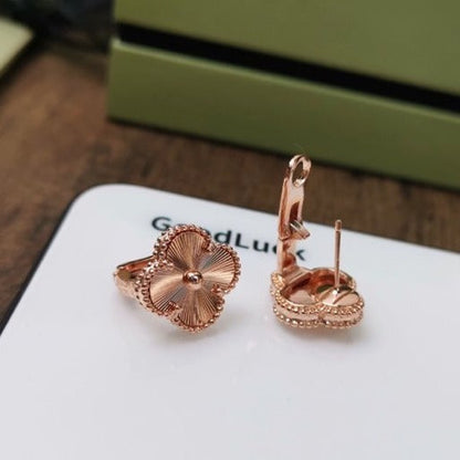 [Luxery]CLOVER MEDIUM STUD EARRINGS