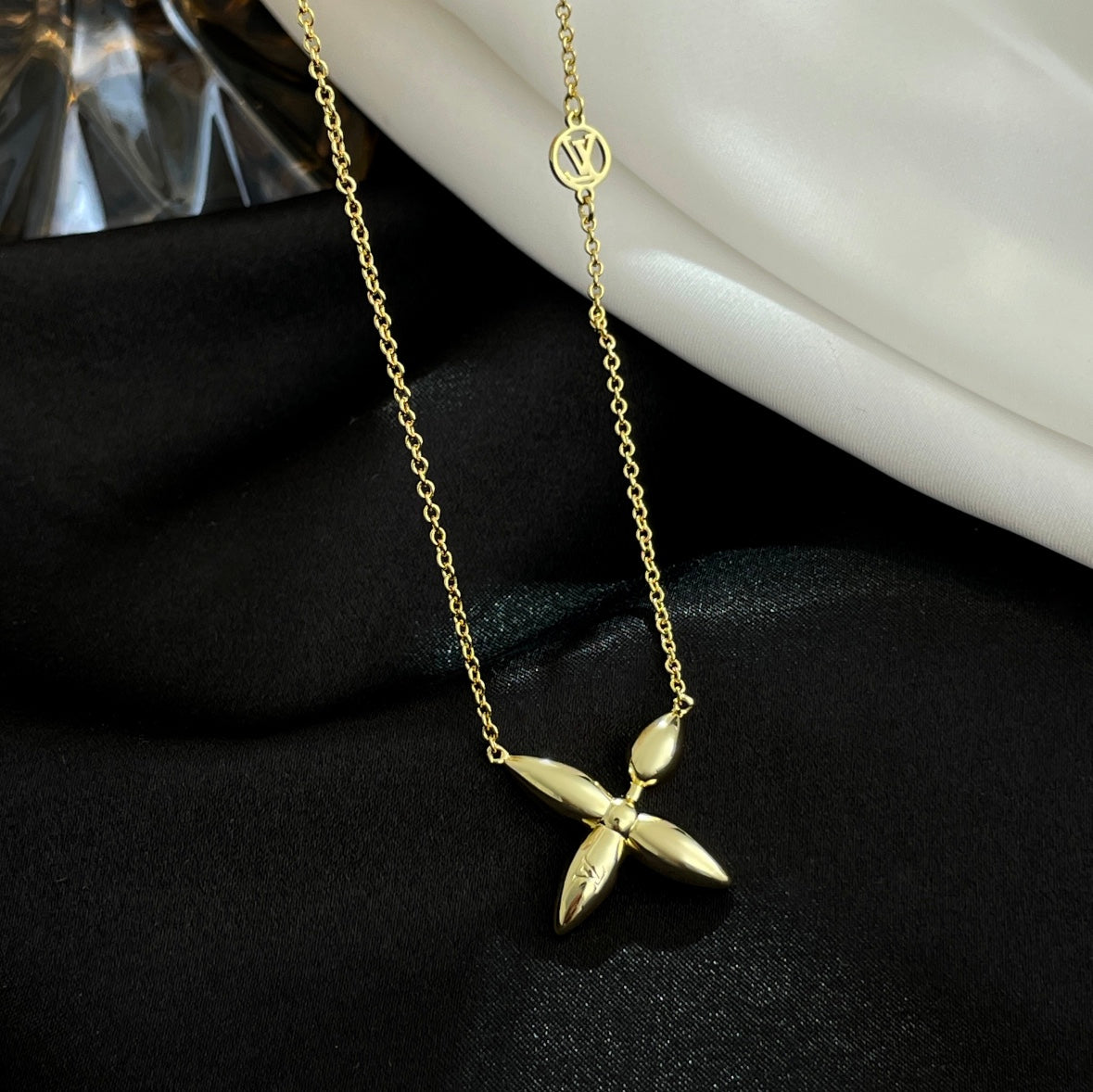 [Luxery]LOUISETTE GOLD NECKLACE