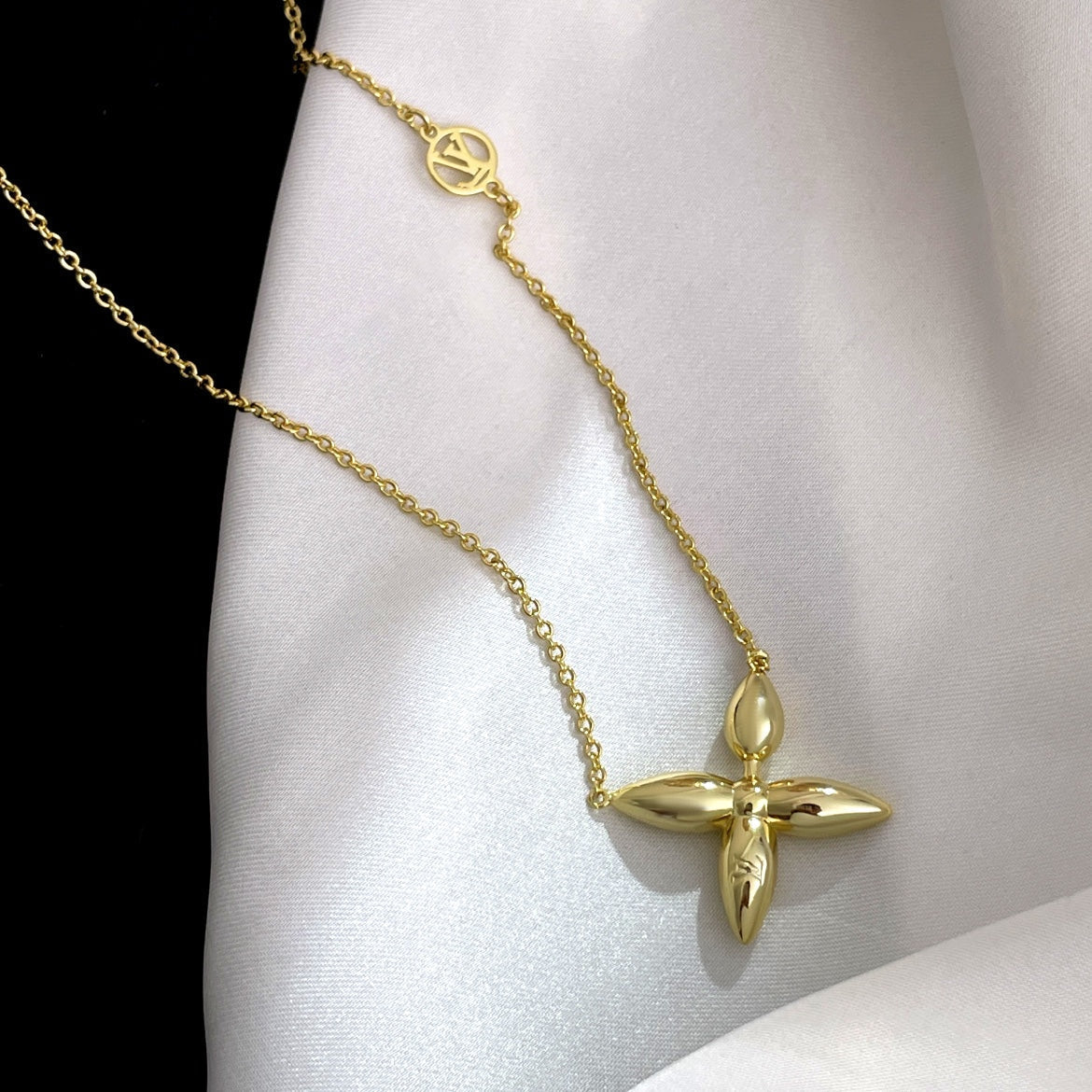 [Luxery]LOUISETTE GOLD NECKLACE