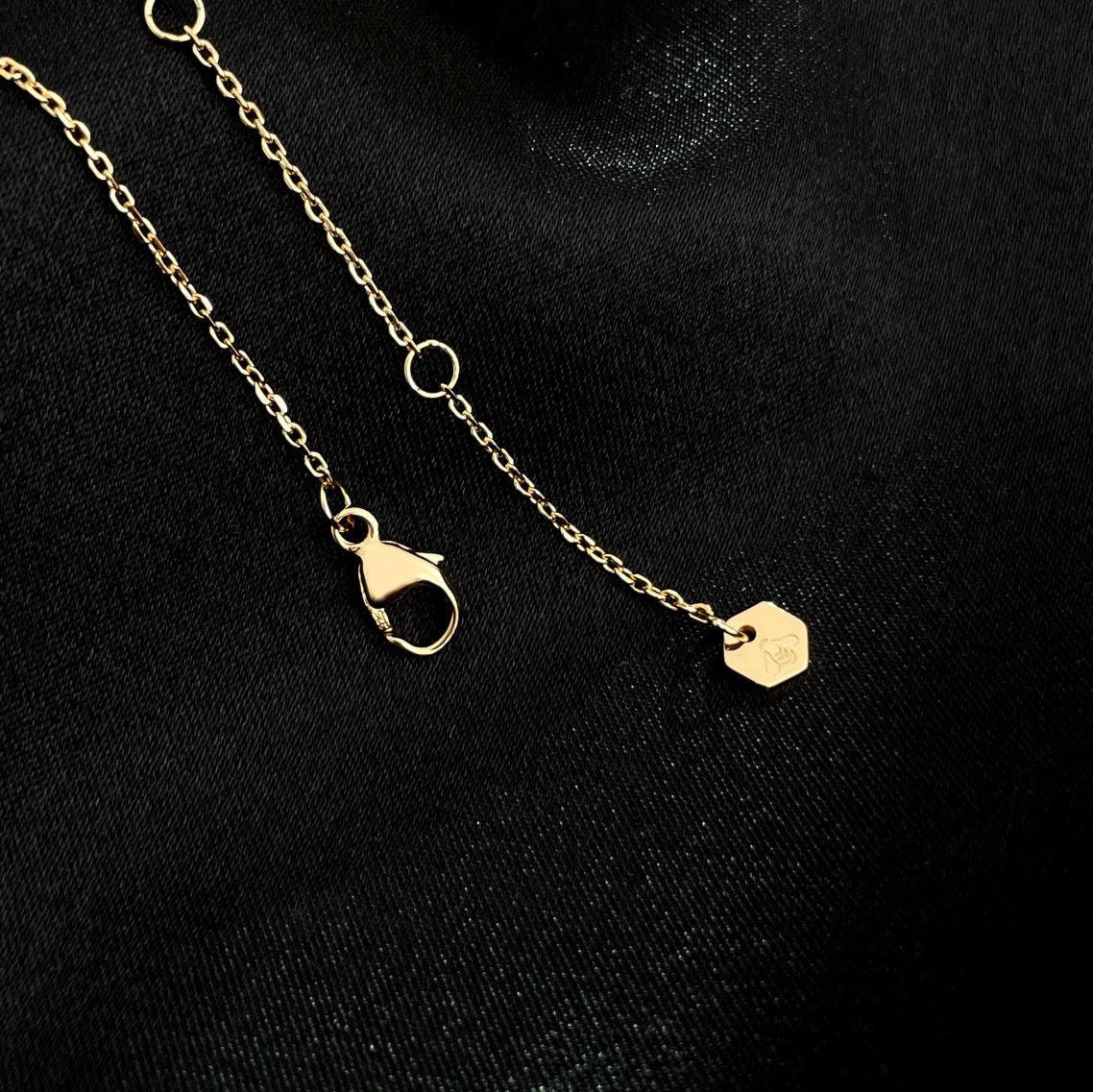 [Luxery]BEE MINI NECKLACE