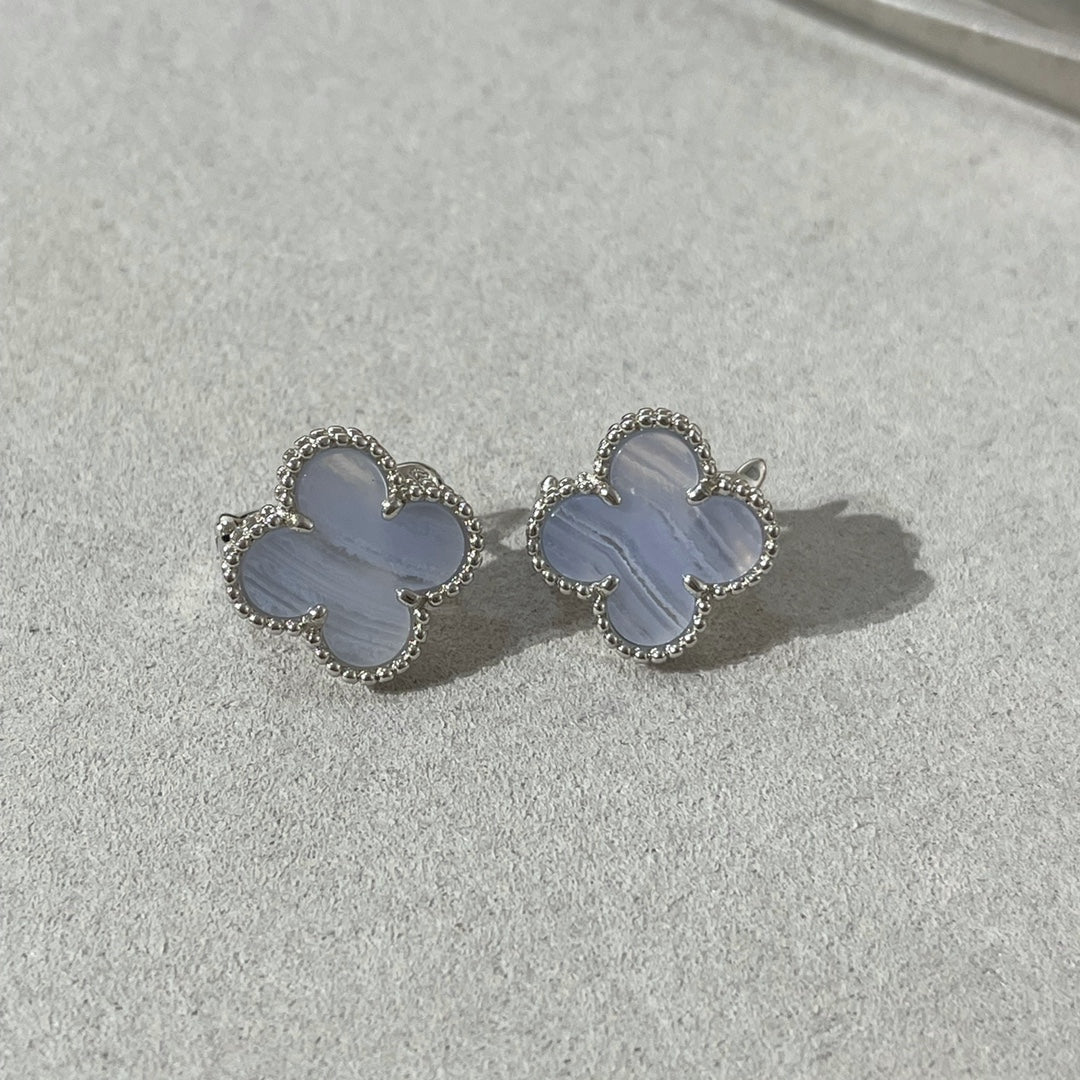 [Luxery]CLOVER CHALCEDONY SILVER STUD EARRINGS