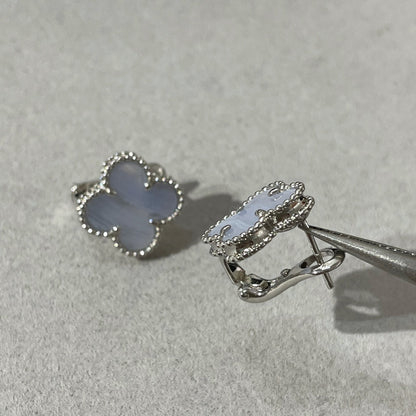 [Luxery]CLOVER CHALCEDONY SILVER STUD EARRINGS