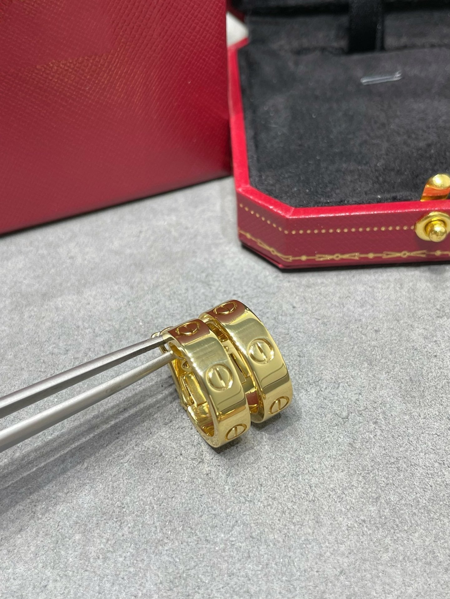 [Luxery]LOVE 5.5MM EARRINGS