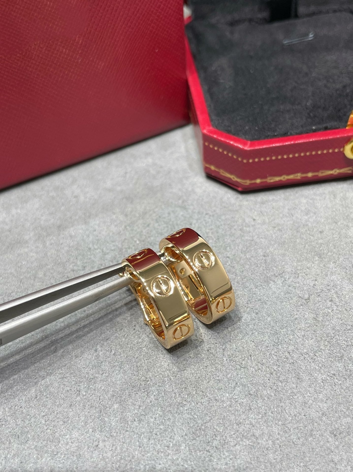 [Luxery]LOVE 5.5MM EARRINGS