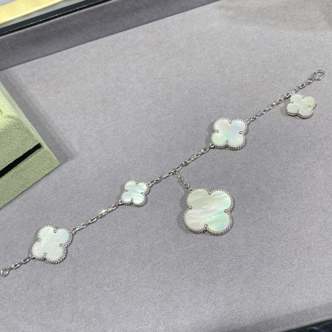 [Luxery]CLOVER 5 MOTIF WHITE MOP SILVER BRACELET