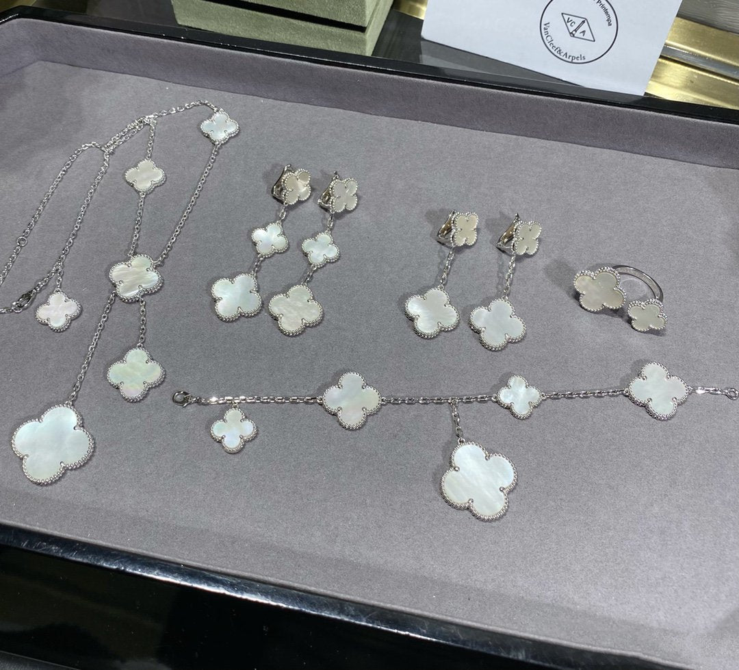 [Luxery]CLOVER 5 MOTIF WHITE MOP SILVER BRACELET