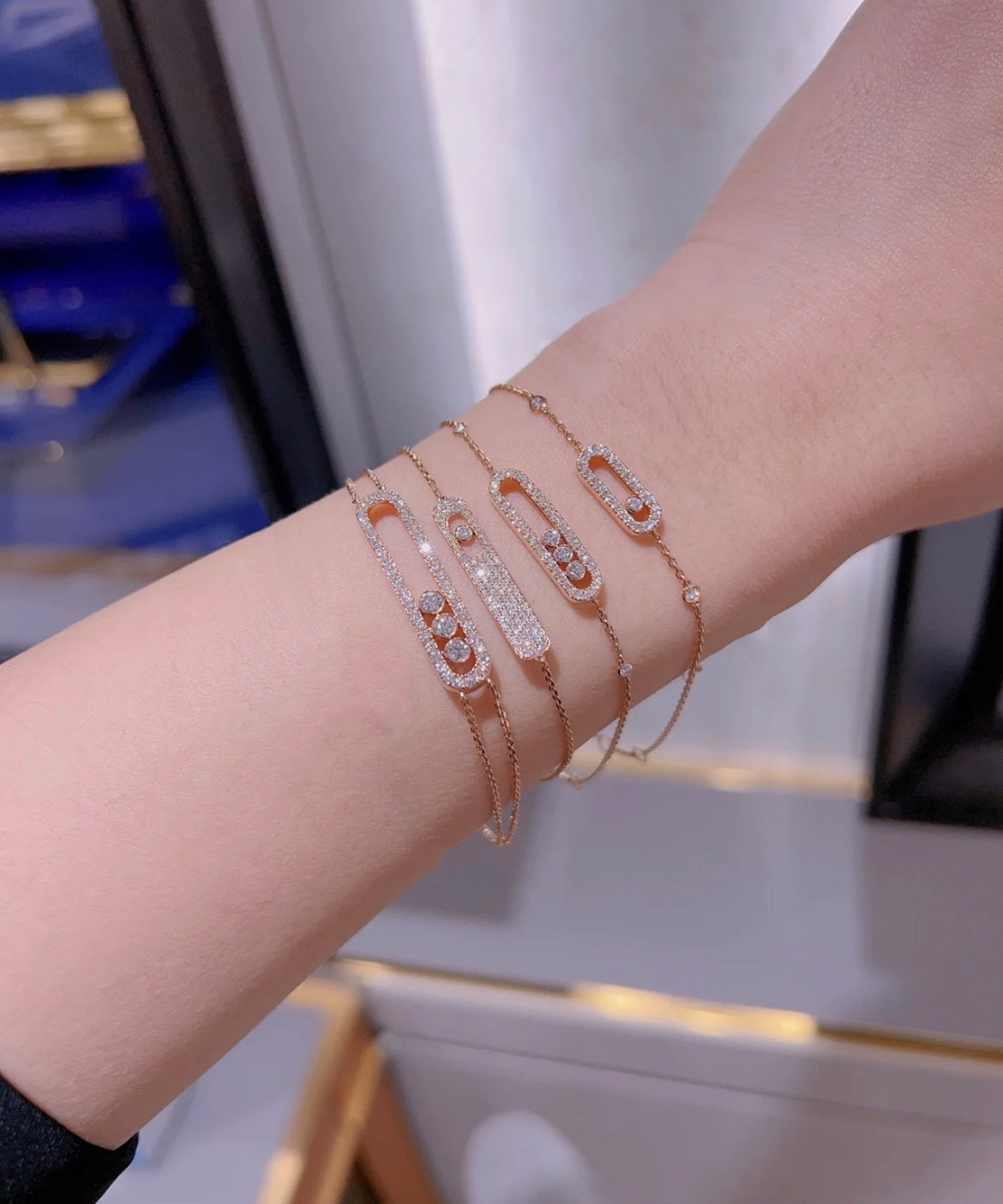 [Luxery]MOVE CLASSIQUE DIAMOND PAVED BRACELET