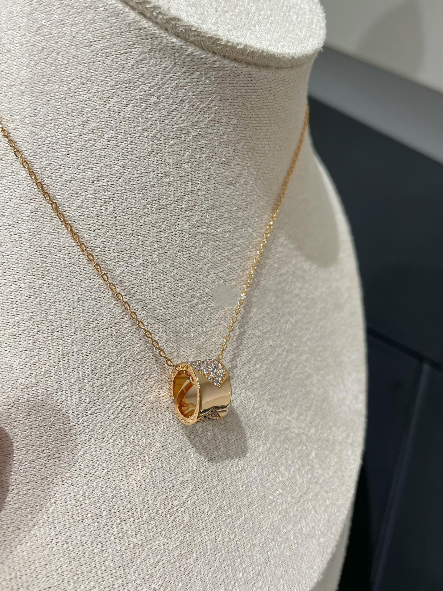[Luxery]LIENS EVIDENCE DIAMOND PAVED NECKLACE