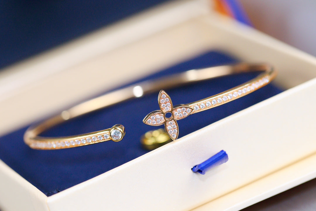 [Luxery]IDYLLE PINK GOLD OPEN BRACELET DIAMOND PAVED