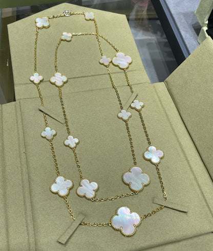 [Luxery]CLOVER 16 MOTIF WHITE MOP GOLD NECKLACE