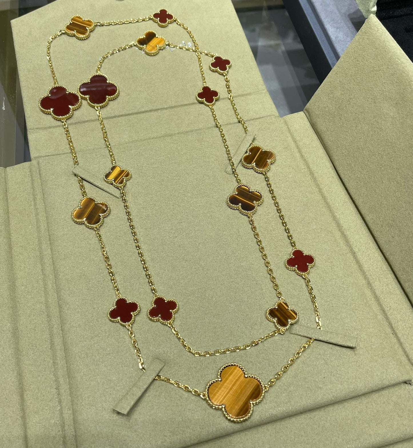 [Luxery]CLOVER 16 MOTIF CARNELIAN TIGER EYE ROSE GOLD NECKLACE