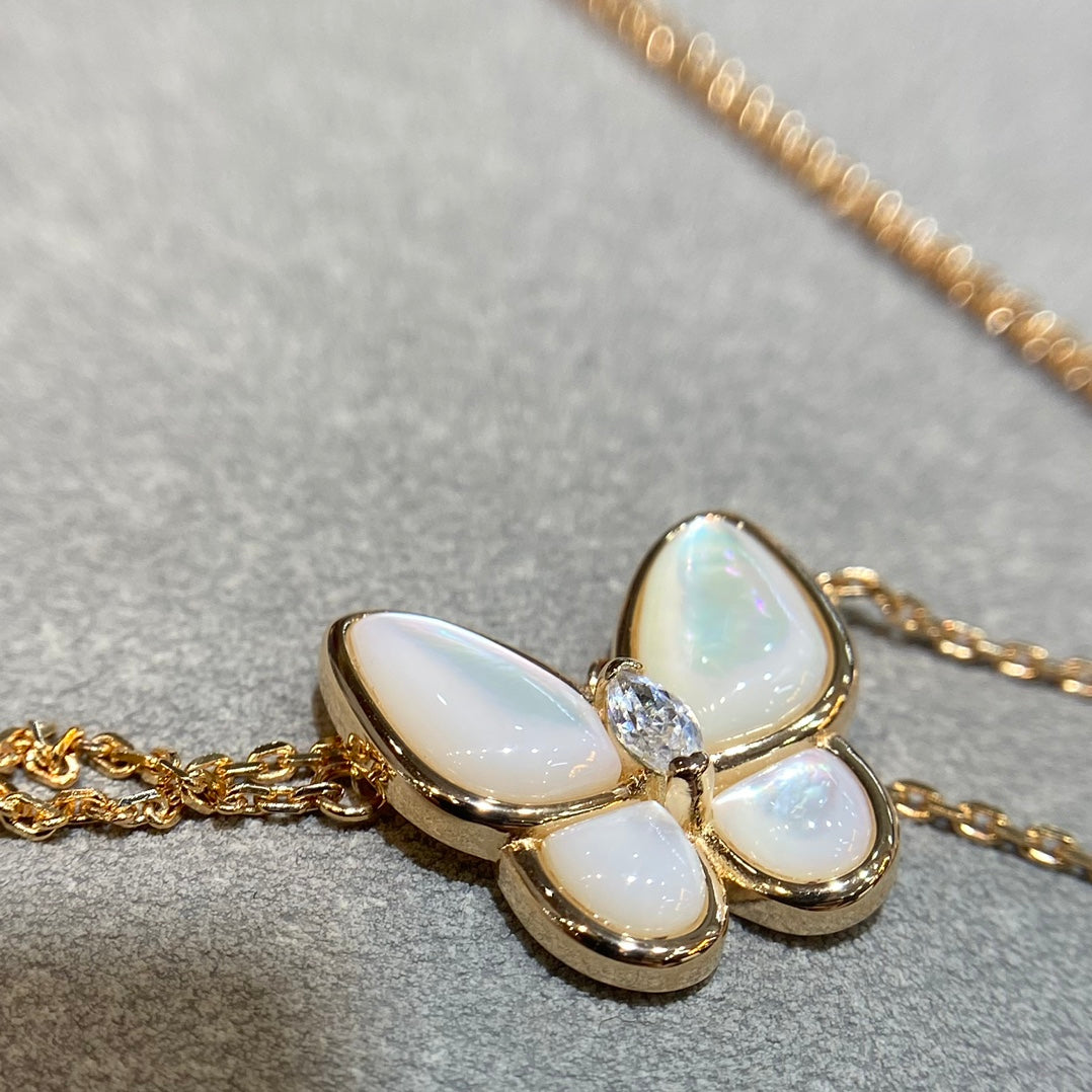 [Luxery]BUTTERFLY MOP DIAMOND NECKLACE
