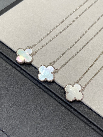 [Luxery]CLOVER MEDIUM SILVER WHITE MOP NECKLACE