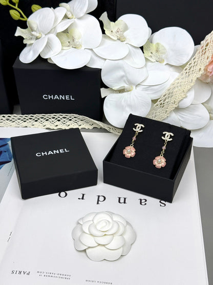 [Luxery]26C Pink Camellia Enamel Pendant with Double C Earrings