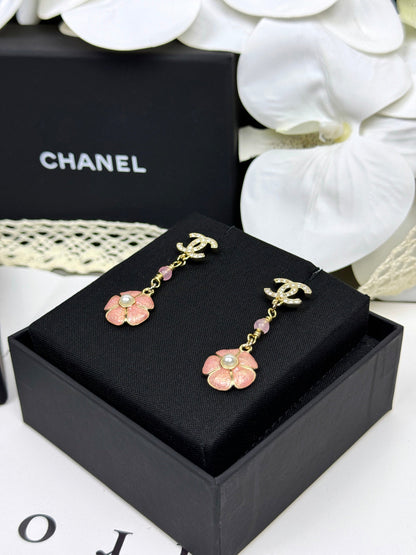 [Luxery]26C Pink Camellia Enamel Pendant with Double C Earrings