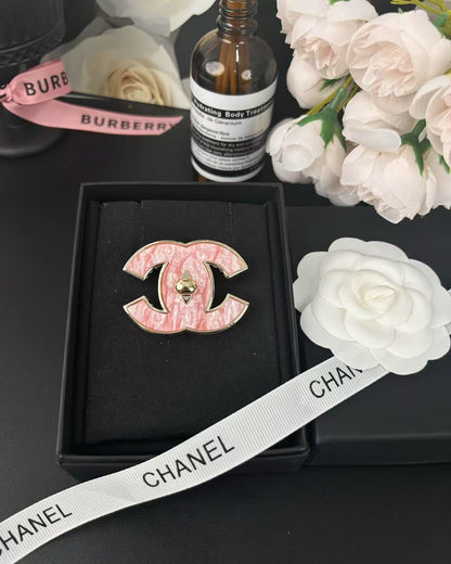 [Luxery]Pink Resin Classic Brooch 5cm